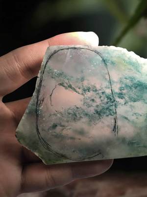 巨幕上的微雕 人工智能時(shí)代，玉雕行業(yè)離人機(jī)交互還有多遠(yuǎn)？